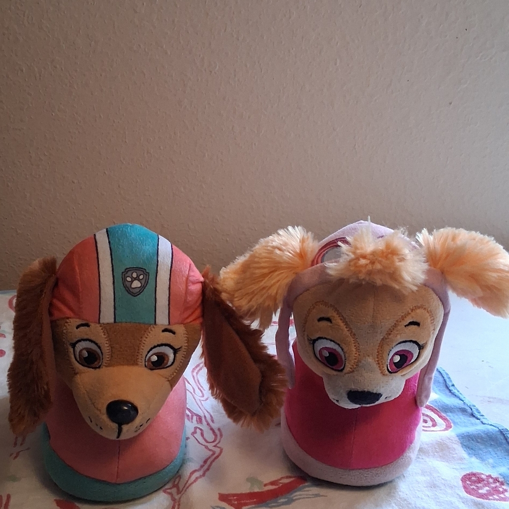 Paw Patrol Pink and Teal Skye Plush Slippers for Kids Y 9/10 260788